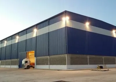 مقاول بناءهناجر ومستودعات بالمنطقة الشرقية وجميع مناطق المملكه