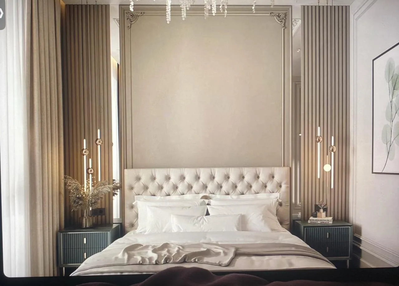 افضل معلم محترف وموثوق لتركيب ديكورات الفوم في المملكة