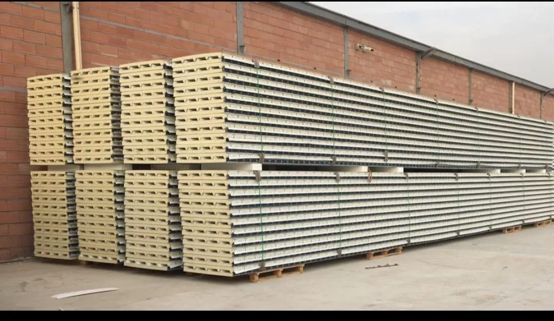 شركه تركيب هناجر ومستودعات من الساندويتش بانل في المملكة