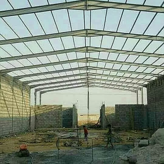 شركتنا: خبراء في حلول التخزين لبناء هناجر في المملكة