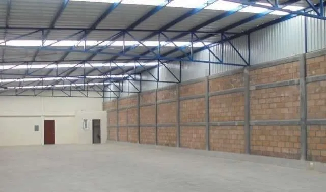 بناء هناجر ومستودعات المملكة دقه في العمل وسرعة في التنفيذ