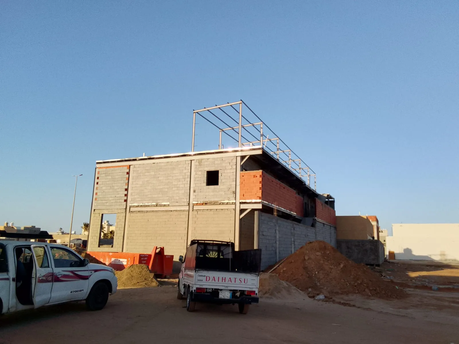 هناجر ومستودعات في المنطقة الشرقيه وجميع مناطق المملكة