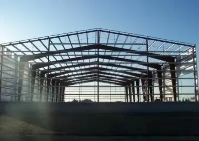 بناء هناجر ومستودعات في المملكه العربيه السعوديه دقه في العم