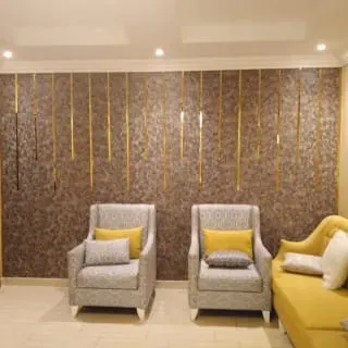 معلم تركيب ورق جدران في الشرقيه وجميع مناطق المملكه