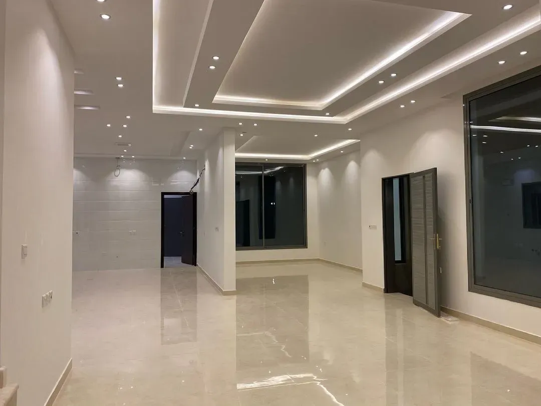 معلم تركيب ديكورات جبسيه بتصاميم عصريه في المملكه