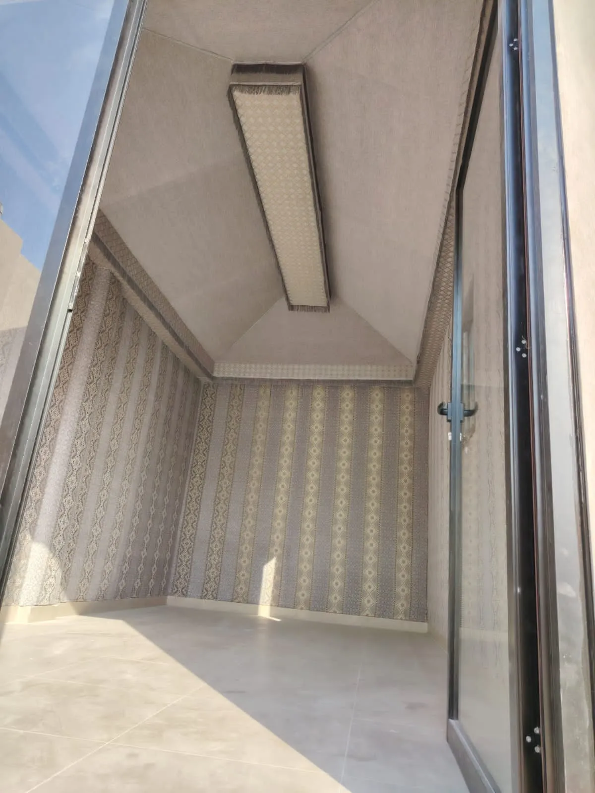 تركيب مظلات هرميه في الاحساء وجميع مناطق الشرقيه