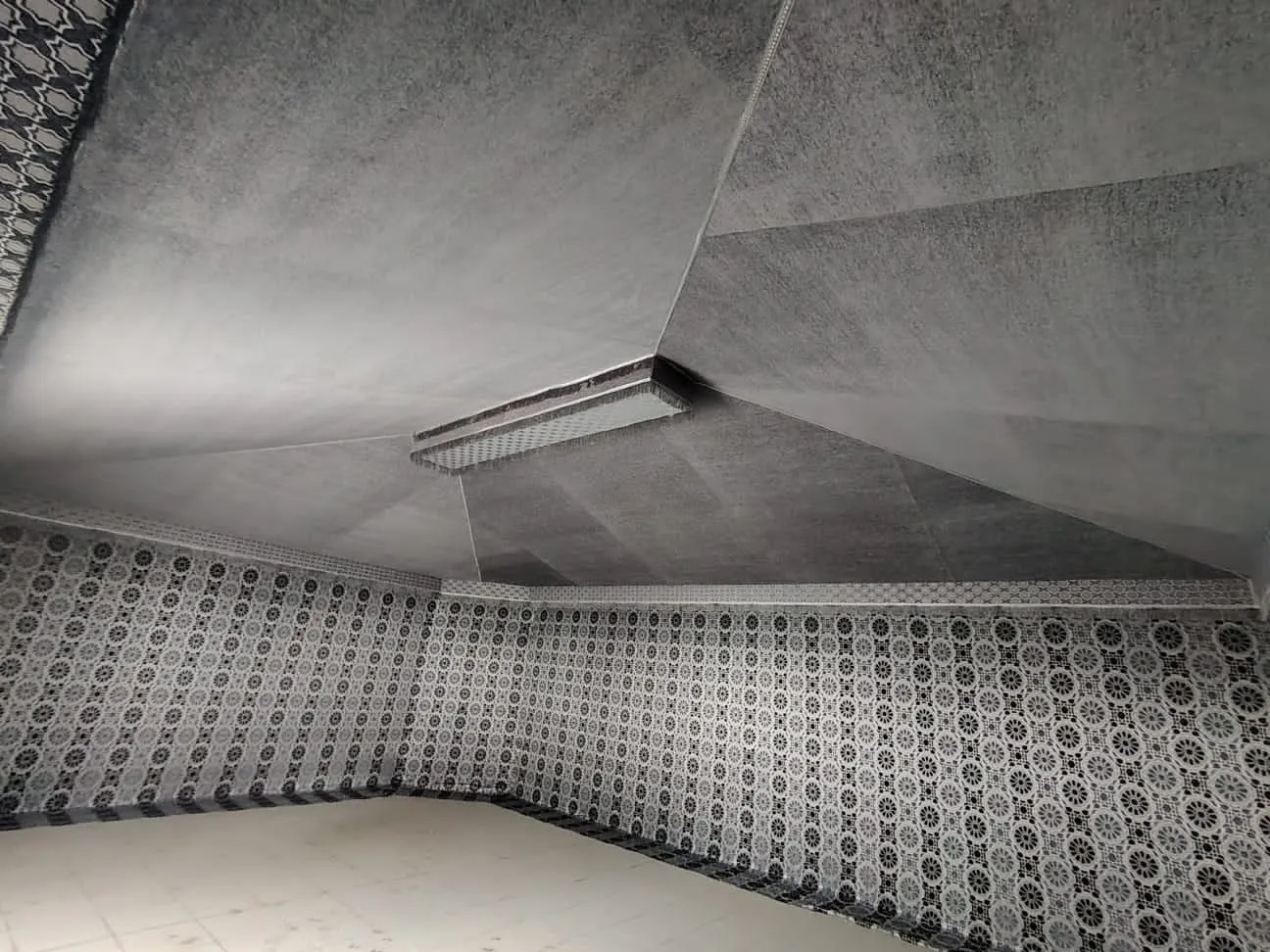 تركيب مظلات هرميه في الاحساء وجميع مناطق الشرقيه