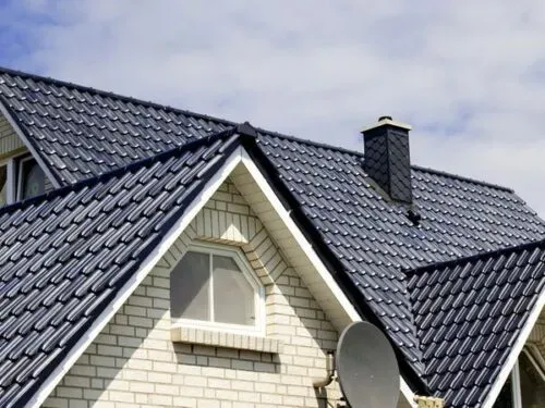 تركيب أسقف قرميد في الأحساء – الفخامة تبدأ من السقف