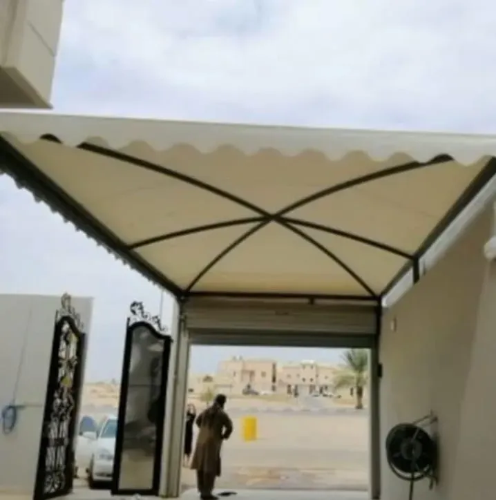 مظلات قماشية أنيقة تحميك من الشمس وتمنح مكانك لمسة فاخرة