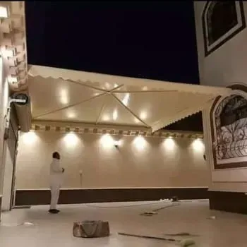 مظلات قماشية أنيقة تحميك من الشمس وتمنح مكانك لمسة فاخرة