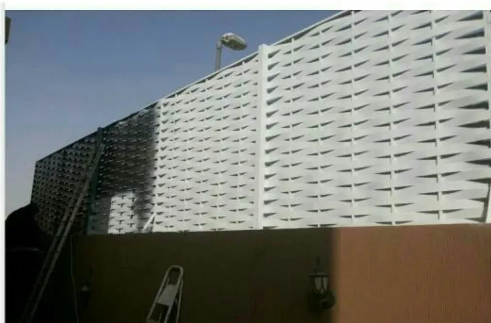 سواتر عالية الجودة تحمي خصوصيتك وتجمّل مساحتك