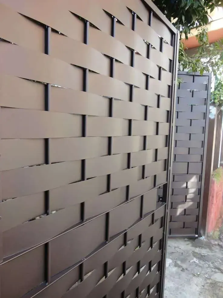 سواتر عالية الجودة تحمي خصوصيتك وتجمّل مساحتك